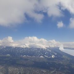 Flugwegposition um 13:28:09: Aufgenommen in der Nähe von Innsbruck, Österreich in 2415 Meter